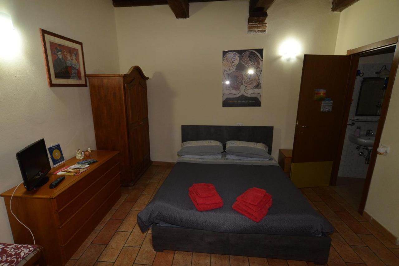 Apartament Via Della Posterna Spoleto Zewnętrze zdjęcie