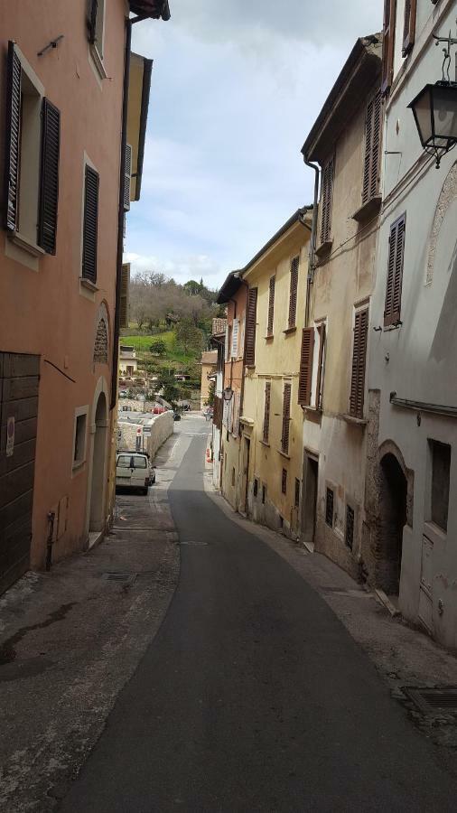 Apartament Via Della Posterna Spoleto Zewnętrze zdjęcie