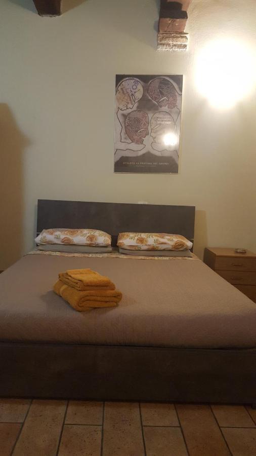 Apartament Via Della Posterna Spoleto Zewnętrze zdjęcie
